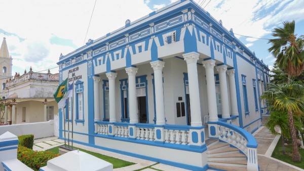 Prefeitura diz que Sindicato negou novo convite para diálogo com Allyson