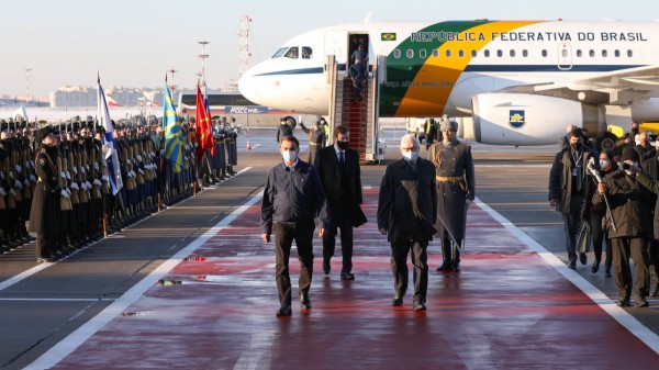 Bolsonaro desembarca na Rússia para cumprir agenda com Putin