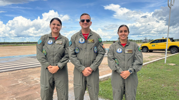 Mossoró recebe missão da Marinha e marca estreia de duas mulheres em curso de aviação militar