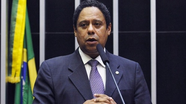 URGENTE: Relator pede retirada de PL das Fake News da pauta da Câmara