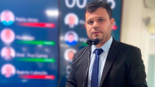 Vereador critica atrasos do Governo e possibilidade de fechamento do Hospital da PM
