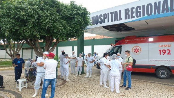 Servidores terceirizados do HRTM enfrentam condições desumanas e atrasos salariais