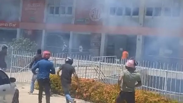 Sede do América é depredada por torcida organizada em Natal