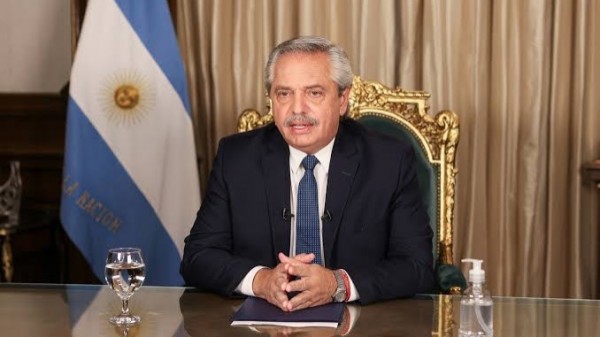 Exemplo de governo para os esquerdistas, Argentina elevará juros para 97%