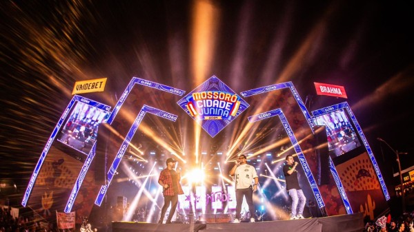 Primeira noite de shows na Estação das Artes é sucesso de público e segurança
