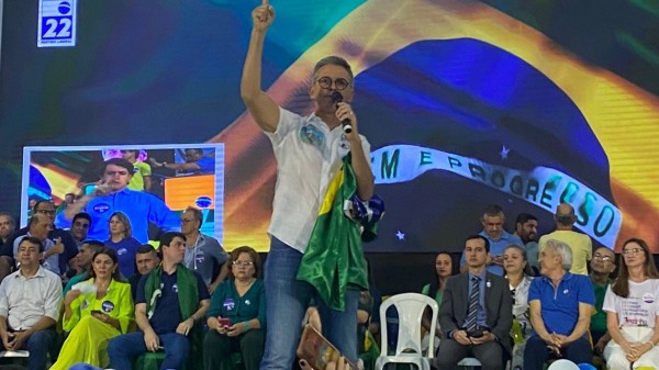 Coronel Azevedo tem candidatura homologada e diz: 'Essa é uma luta do bem contra o mal'