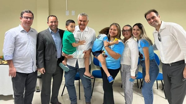 Girão anuncia emenda para Centro de Equoterapia em Mossoró, que visa atender crianças autistas e com deficiências motoras