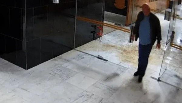 Câmeras mostram ministro do GSI no Palácio do Planalto durante ataques do 8 de janeiro