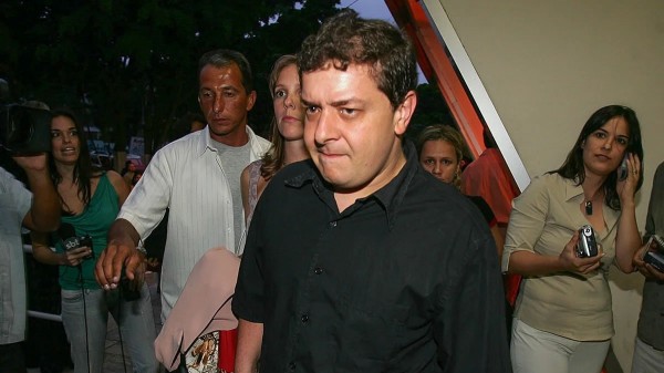 Lulinha foi com Careca do INSS para Portugal na 1ª classe, mostram documentos da PF