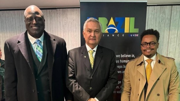 General Girão participa do Liberty Forum em Londres e representa o Brasil em debate sobre liberdade e democracia
