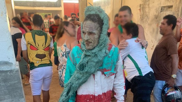O meu sofrível Baraúnas renasce das cinzas como uma Fênix
