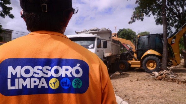 Prefeitura de Mossoró segue com mutirão de limpeza em várias localidades