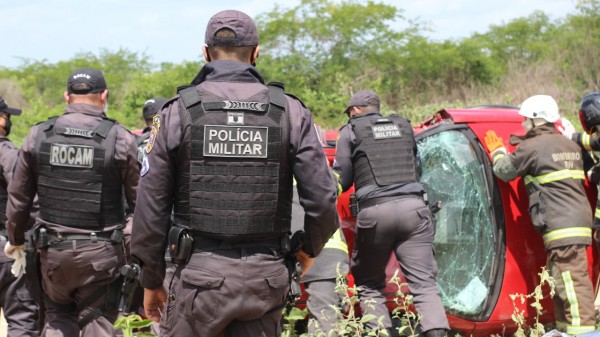 Policiais e bombeiros cobram do Governo o pagamento de diárias operacionais