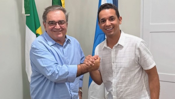 Após evitar Rogério, Allyson recebe Alvaro Dias no Palácio da Resistência 