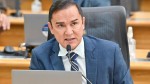 Neilton apresenta requerimentos em defesa da educação e da infraestrutura em Mossoró