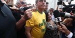 Bolsonaro sofre atentado durante caminhada em Minas Gerais