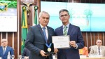 General Girão recebe a medalha Mérito Legislativo da AL representando o presidente Bolsonaro