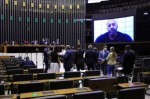CÃ¢mara decide manter prisÃ£o do deputado Daniel Silveira