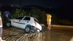 Carro quase Ã© engolido por cratera no Conjunto Vingt Rosado
