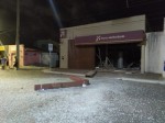 Terror - Bandidos explodem agência bancária e metralham Companhia de Polícia em Ceará-Mirim