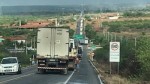Queda de torre de transmissÃ£o de energia em Assu deixa trÃ¢nsito parado na BR-304