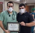 Médico mossoroense recebe Moção de Aplauso da Câmara Municipal por serviços dedicados no combate à Covid 