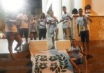 Torcida do BaraÃºnas realiza CanjÃ£o SolidÃ¡rio para moradores de rua de MossorÃ³