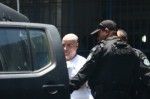 Eike Batista tem cabeÃ§a raspada e Ã© transferido para Bangu