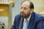Gustavo Carvalho solicita do estado reparos na Avenida Leste Oeste em MossorÃ³