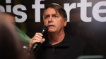 Bolsonaro critica Lula por retirar carros blindados e teme ataques do PCC: 'Não tenho peito de aço'