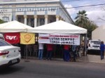 Servidores do municÃ­pio ocupam Prefeitura em protesto contra atraso de salÃ¡rios