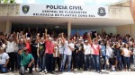 Governo propÃµe deixar aposentados sem 13Â° e policiais civis decidem continuar paralisaÃ§Ã£o