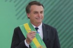 Bolsonaro sanciona lei que pune motorista por roubo de cargas
