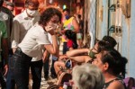 Isolda realiza caminhada pelas ruas dos bairros PapÃ´co, Planalto 13 de Maio e Liberdade I