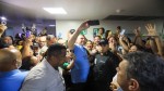 Em visita ao Hospital Rio Grande, Bolsonaro se emociona ao reencontrar equipe que o atendeu em abril