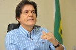 "Governador da seguranÃ§a" manda blindar veÃ­culo oficial por R$ 67 mil