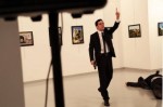 VÃ­deo mostra momento em que embaixador russo Ã© morto na Turquia