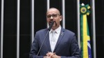 Gonçalves manda Natália lavar a boca para falar da Polícia Militar
