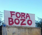 Isolda, a estridente, comemora pintura em parede: "Fora Bozo"