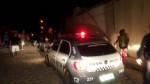 Jovem Ã© assassinado a tiros dentro de carro ao lado do Tempero Regina