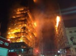 VÃDEO: PrÃ©dio desaba durante incÃªndio no centro de SP