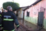 IncÃªndio em casa no Santa Delmira mobiliza bombeiros e vizinhos evitam falar sobre assunto